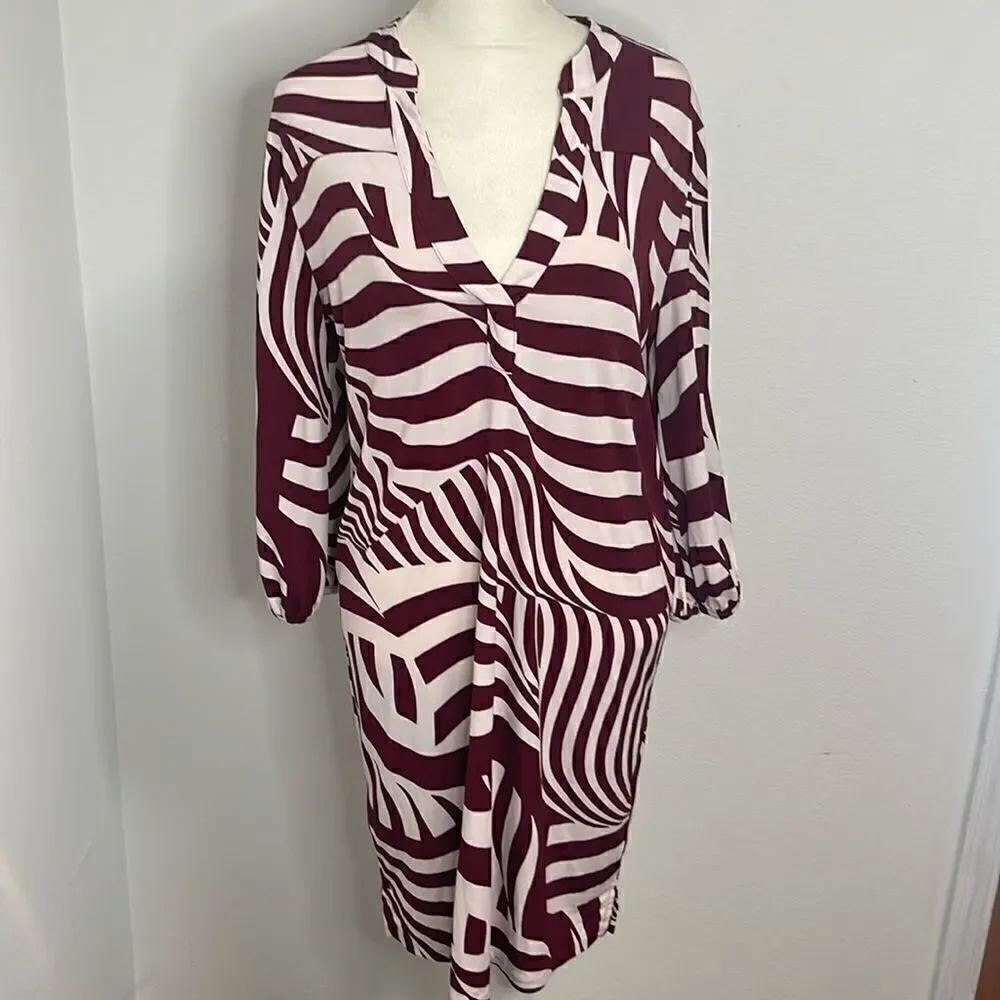 Banana Republic silky soft dress. Size Small. Elastic arm cuffs.